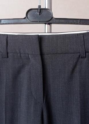 Фирменные базовые женские брюки от navyboot 36 р - тонкая шерсть9 фото