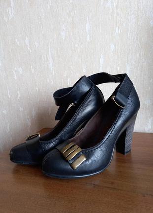 Кожанные женские туфли hilfiger denim1 фото
