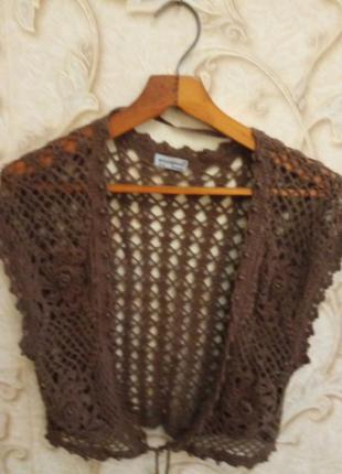 В'язаний жилет, накидка