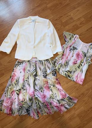 Ошатний літній костюм-трійка, розмір 48