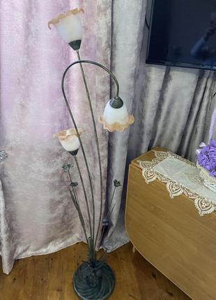 Кований світильник