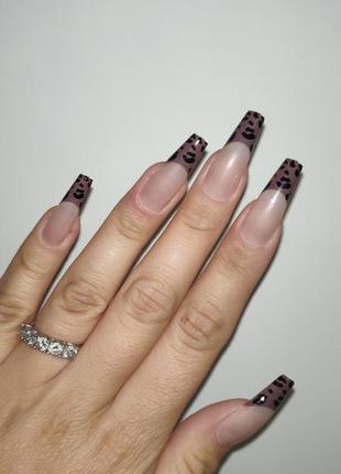 Накладные ногти французский
