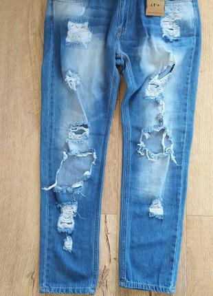 Джинсы
