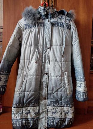 Пальто на зиму для підлітка з цікавим принтом4 фото