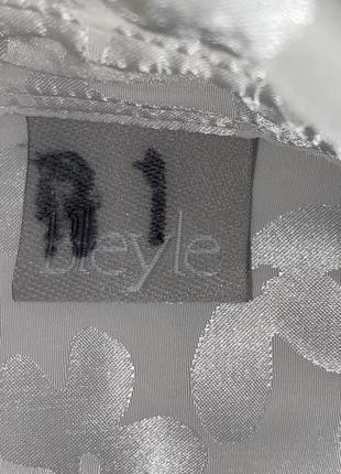 Винтажная белая сатиновая блузка в цветочный принт(26)6 фото