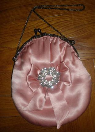 На випускний) гарнюня 100% шовкова вечірня сумочка debenhams 👛😊👍🔥