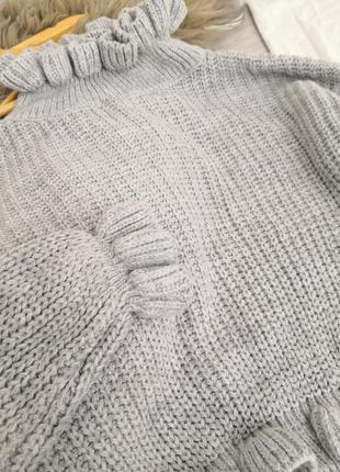 Дуже теплий вовняний сірий светр з рюшів5 фото