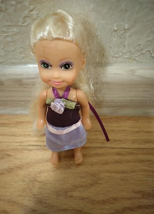 Маленькая куколка