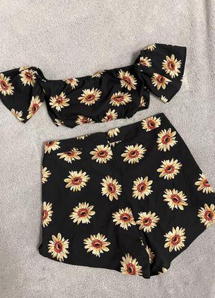 Літній костюм топ шорти