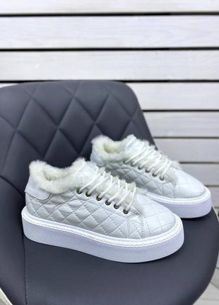 Кроссовки зимние женские
