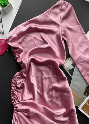 👗соблазнительное розовое платье на одно плечо/розовое платье миди со сборками на один рукав👗10 фото