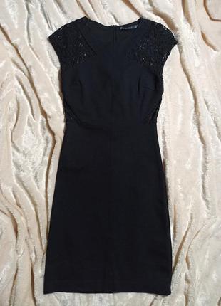 Классическое черное платье с кружевом zara