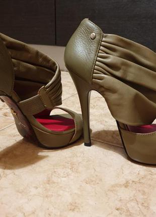 Босоніжки cesare paciotti