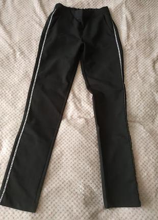 Штани брючні