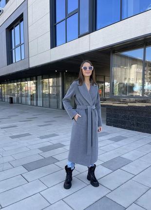 Двобортне жіноче зимове пальто з італійського кашеміру