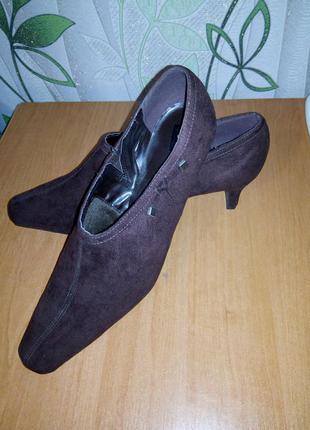 Супер туфлі 42 р.