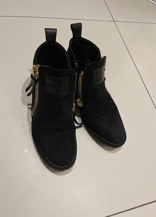 Ботинки giuseppe zanotti чёрные замшевые