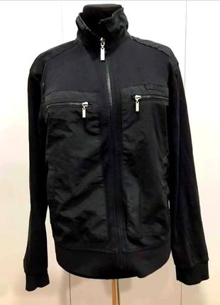 Чоловіча чорна курточка s!к133