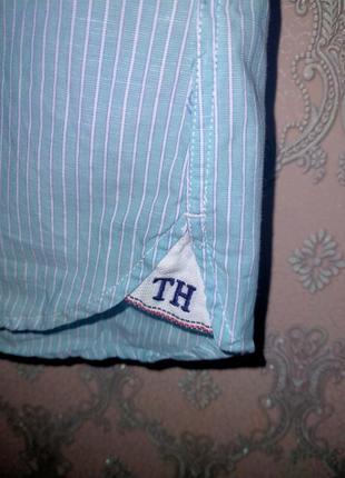 Чоловіча блакитна сорочка tommy hilfiger в смужку з коротким рукавом4 фото