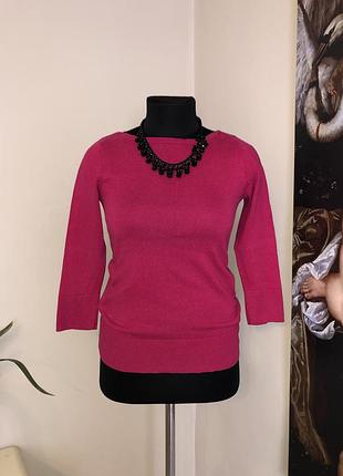 Красива блуза модного відтінку.