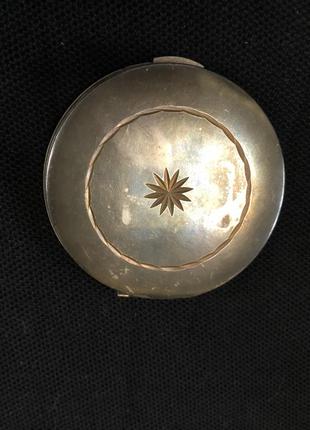Пудреница винтаж латунь