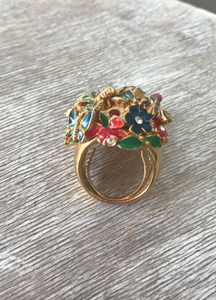 Золотой перстень цветы покрытые разноцветной эмалью6 фото