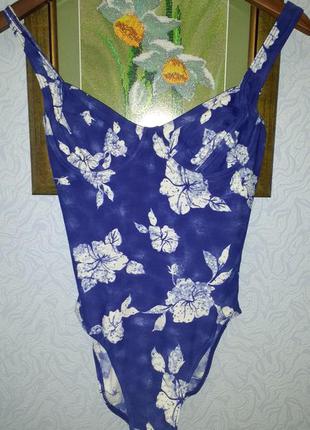 Красивый купальник rodeo c&a