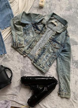 Джинсова куртка