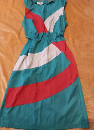 Стильное летнее платье.