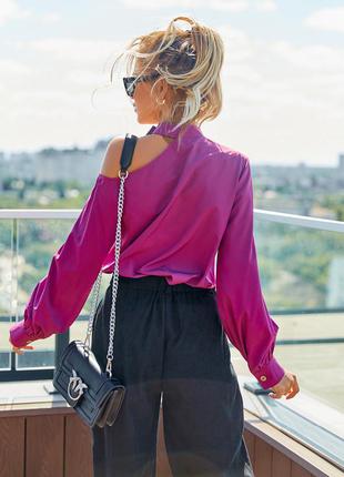 Фіолетова блуза з відкритим плечем2 фото