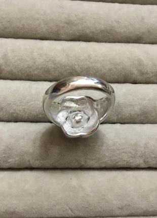 Кольцо цветок 17,5-18размер цвет серебро стразы стекло8 фото
