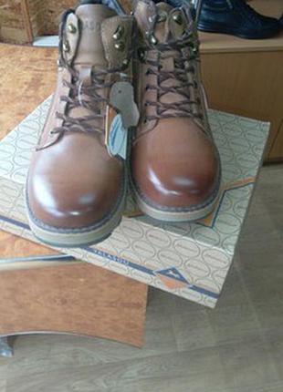 Нові черевики шкіра,хутро 40,42,43 р