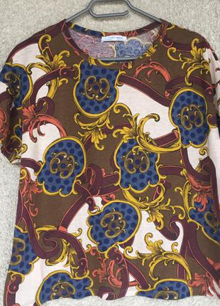 Футболка у стилі oversize