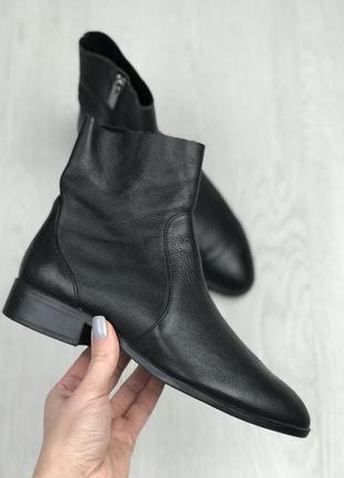 Шкіряні ботильйони topshop