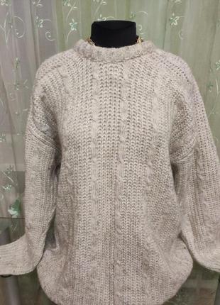 Свитер овер сайз с крупной вязкой