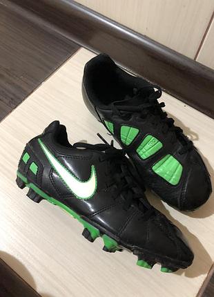 Копочки футзалки копки nike 33р.