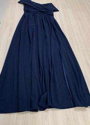 Темно- синее вечернее платье с разрезом4 фото