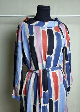 Розкішне плаття в геометричний принт з поясом міді3 фото