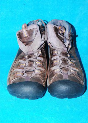 Зимові черевики keen 39.5 розмір 9