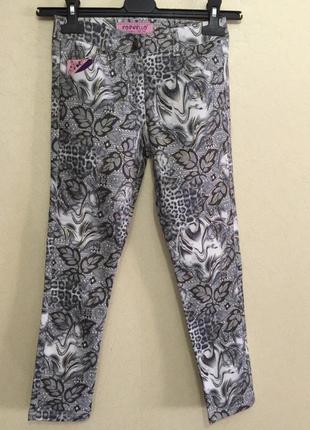 Красиві ошатні брючки