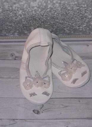 Чешки кожаные единорог
чешки шіряні з єдинорогом