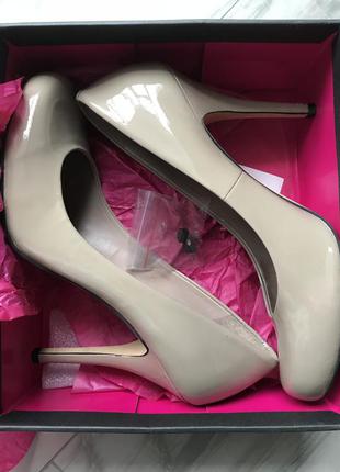 Туфлі vince camuto