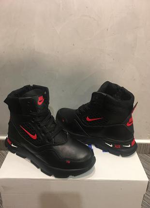 Шкіряні зимові кросівки