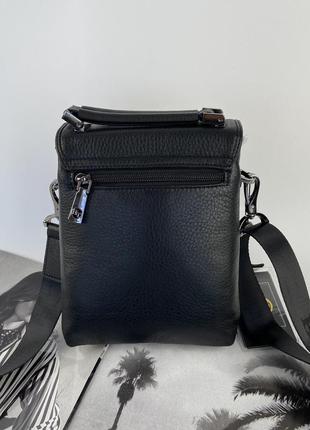 Мужская кожаная сумка мессенджер через плечо на два отделения с ручкой h.t. leather черная7 фото