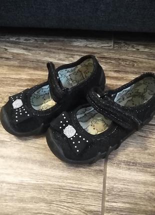 Туфельки-тапочки на девочку