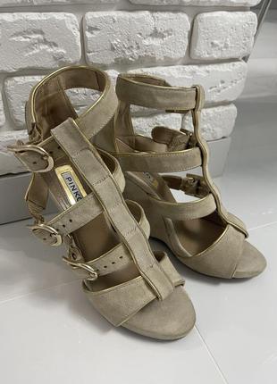 Босоножки pinko