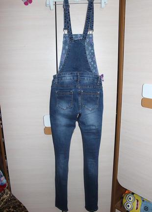 Стильний рваний комбинезон штані , джинси2 фото