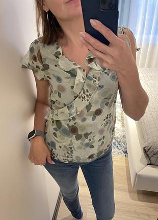 Легка ніжна блуза