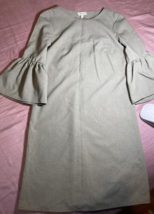 Плаття з рукавом-воланом3 фото