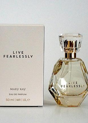 Парфюмерная вода live fearlessly mary kay